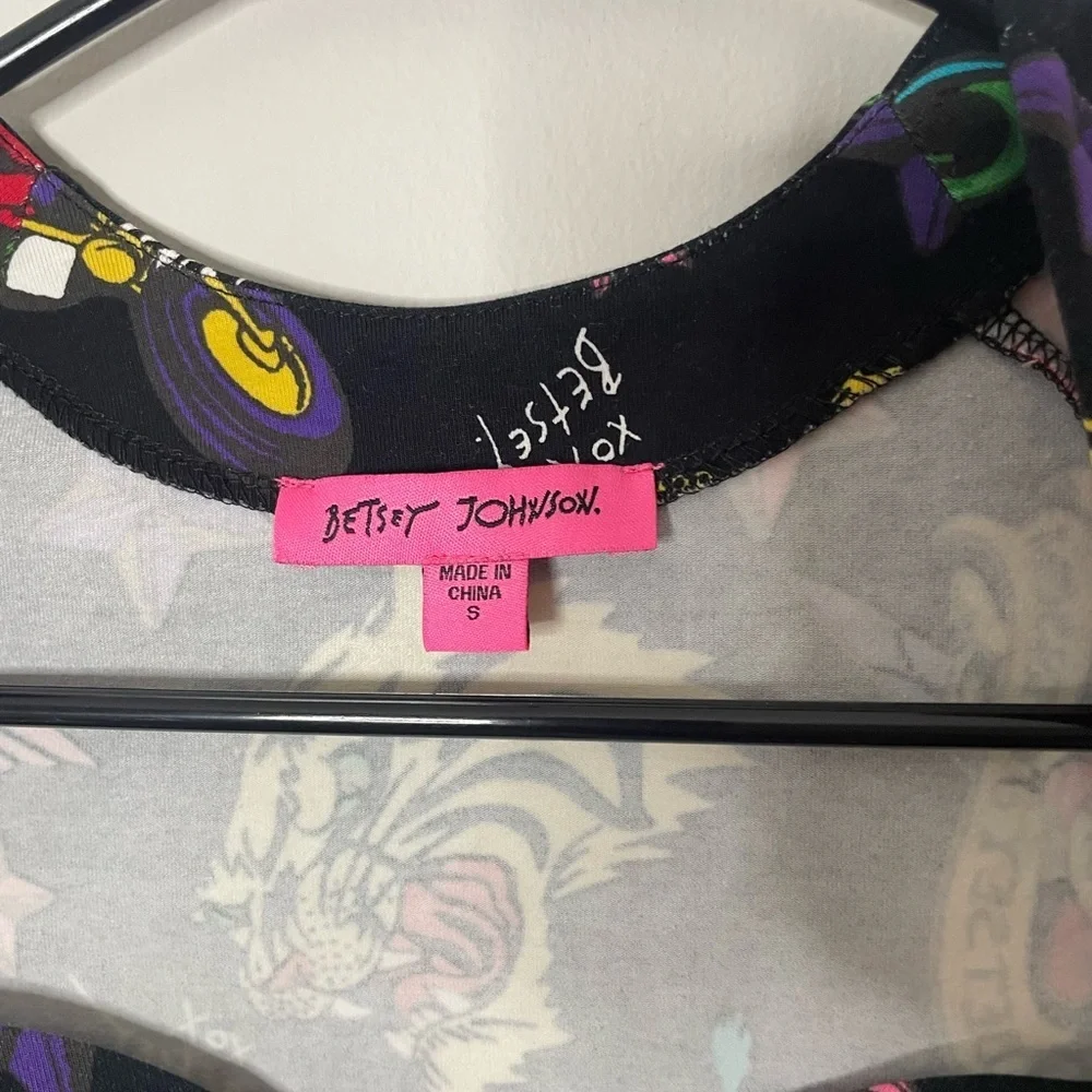 Betsey Johnson Corset Raglan Tattoo Print
Top from her 80th Birthday Collection - Picture 3 of 9